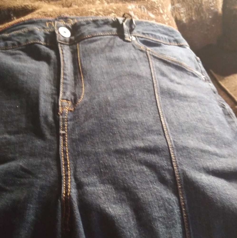 NWT RUE 21 XTRA HIGH RISE JEGGINGS W/ FREYED ANKLE